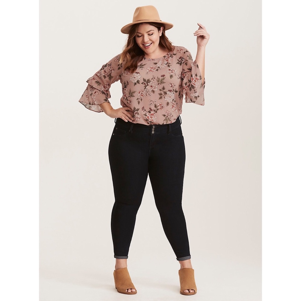 TORRID 0X FLORAL RUFFLE BELL SLEEVE STRAPPY BLOUSE - Picture 2 of 7